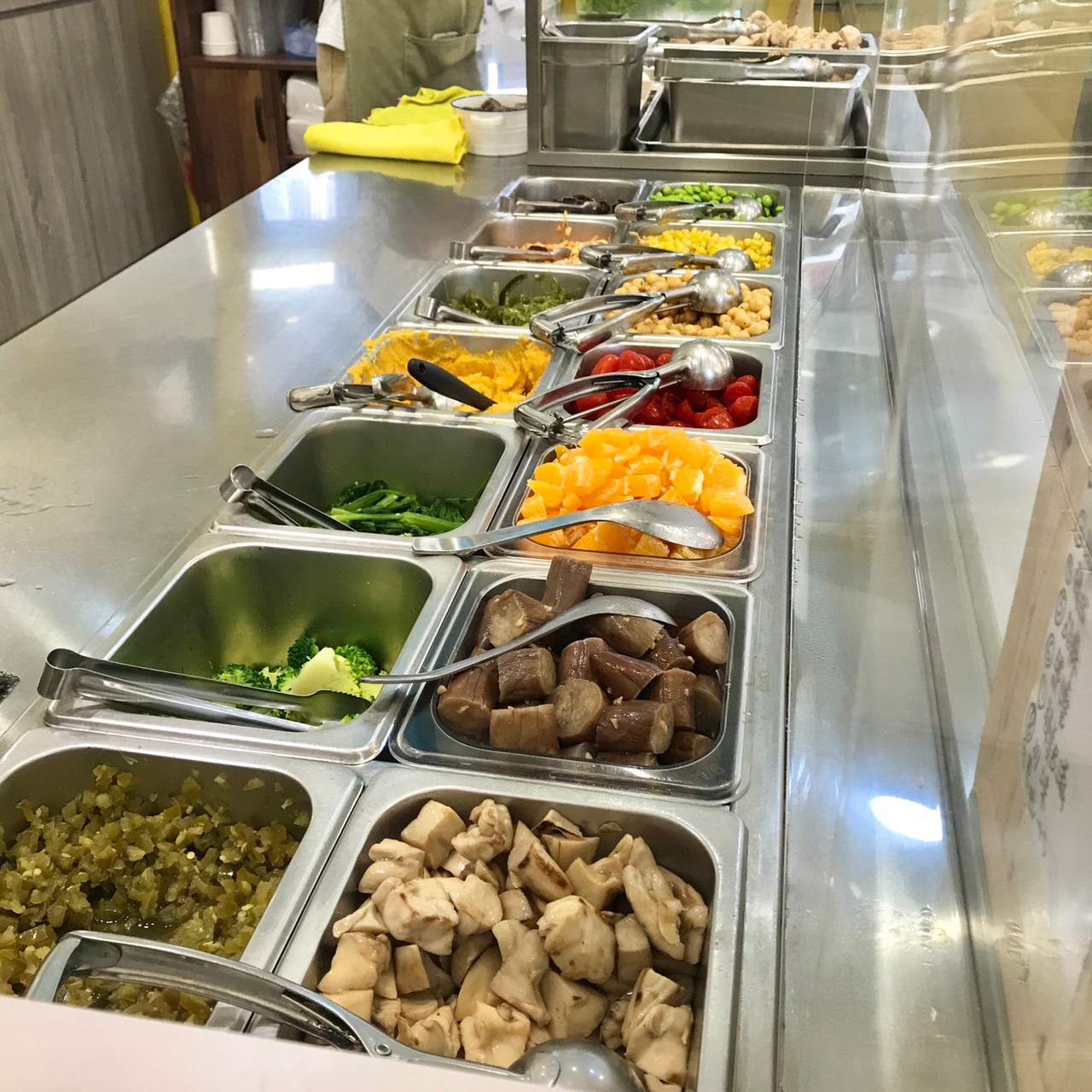 台中低gi便當|彩碗|懶人減醣料理,12種以上豐富配料,讓你隨心情調色! 彩碗
