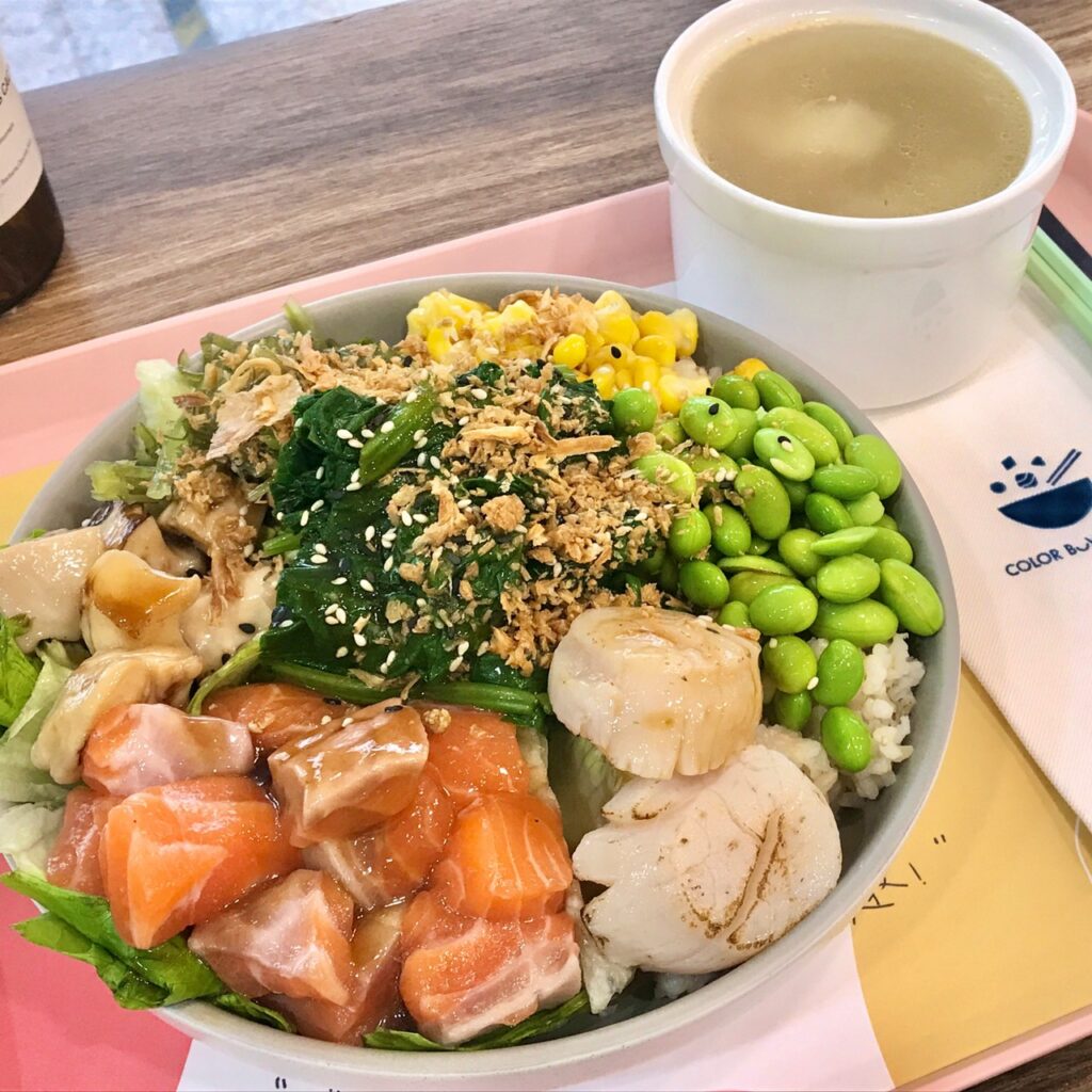 台中低gi便當|彩碗|懶人減醣料理,12種以上豐富配料,讓你隨心情調色! 台中健康料理推薦|彩碗|豪華海鮮清爽碗