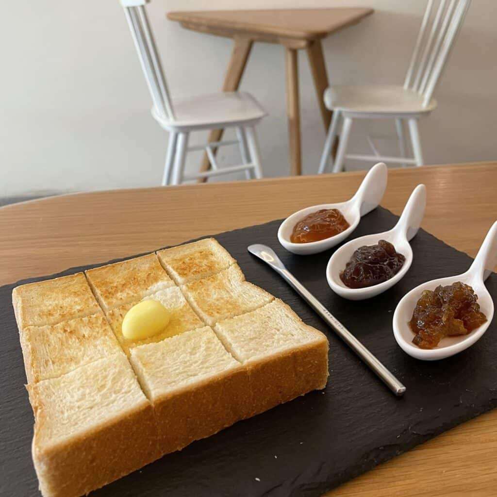 高雄苓雅咖啡廳推薦|Beetle Tree Café|隱身在鬧區的精品咖啡廳 18 果醬厚片|苓雅區咖啡廳推薦