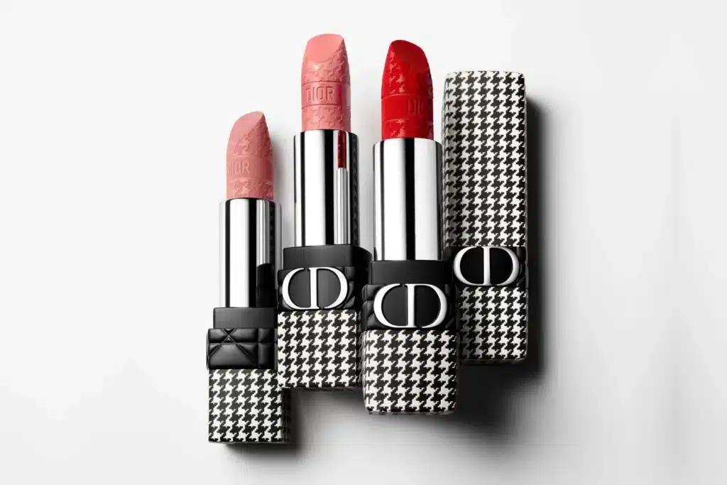 【2025春夏唇膏必收款】YSL、Dior、GA、蘭蔻、香奈兒,5大彩妝品牌齊發,荷包快要守不住啦! Dior藍星唇膏