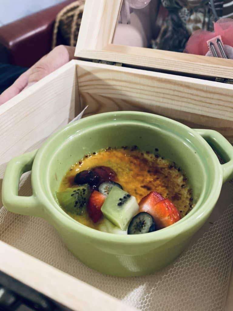 台南下午茶推薦|咖啡巴黎小餐館,浮誇歐式甜點珠寶盒,打開你的少女心~ 台南早午餐推薦