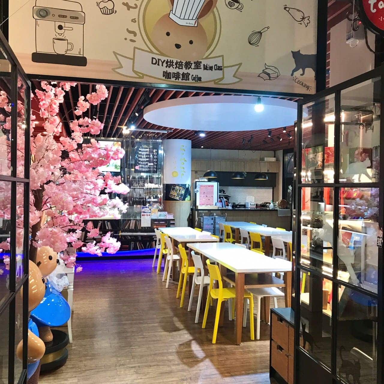 伊莎貝爾觀光工廠|門票優惠、喝下午茶、糖霜餅乾DIY! 13 叮咚News|分享新奇與樂趣 - 圖12 咖啡廳及烘焙教室