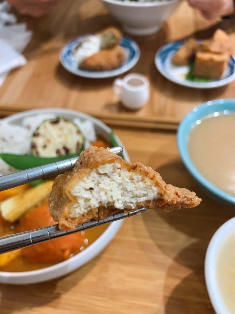 台中西區半半食室|老宅裡飄蔬食香,純素手工早午餐,用蔬食開啟美好的一天! 叮咚News|分享新奇與樂趣