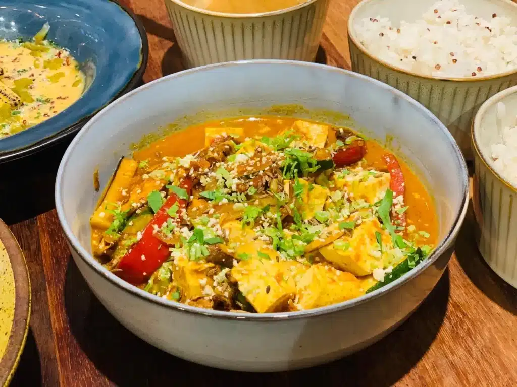 台中西區餐廳推薦|日春堂創意蔬食餐館:打破你對蔬食的想像,常常中西融合的蔬食料理! 叮咚News|分享新奇與樂趣