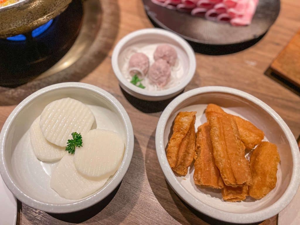 老常在麻辣火鍋|嫩鴨血鍋底吃到飽,輕井澤集團旗下台中火鍋新選擇! 8 叮咚News|分享新奇與樂趣 - 老常在麻辣火鍋圖8