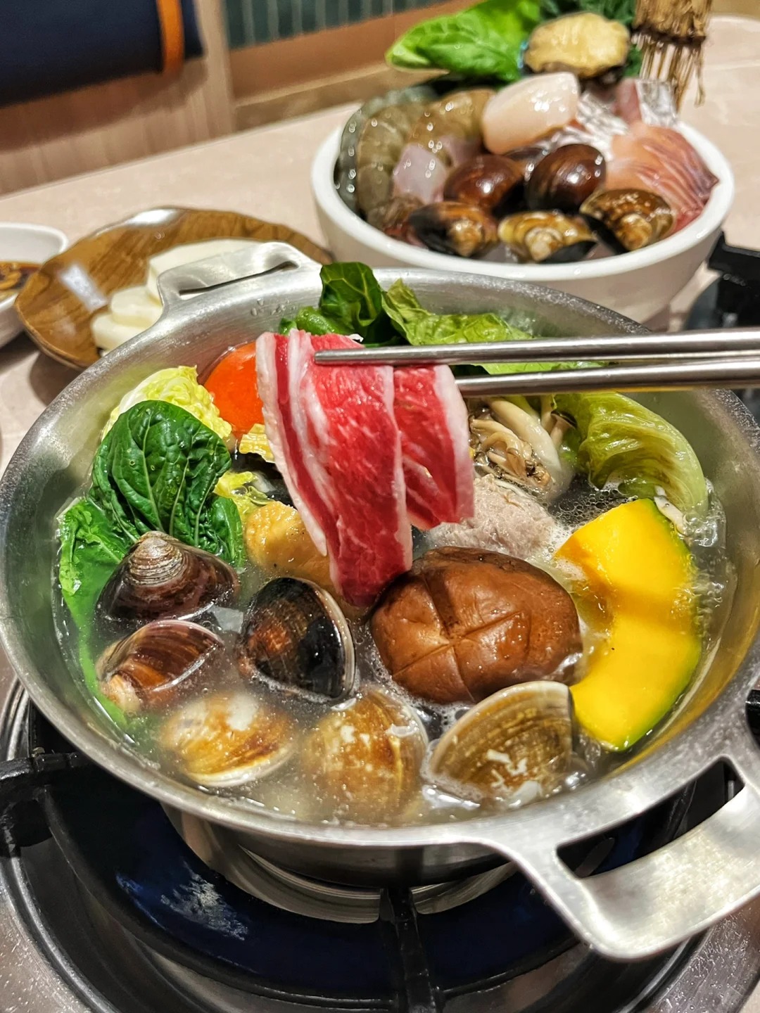 真吃評價 14間台中火鍋推薦|小編掏錢幫大家踩雷,測評到底好不好吃,吃到飽、麻辣鍋、石頭鍋、異國風味樣樣俱備(2025更新版) 台中火鍋:羊鮮森
