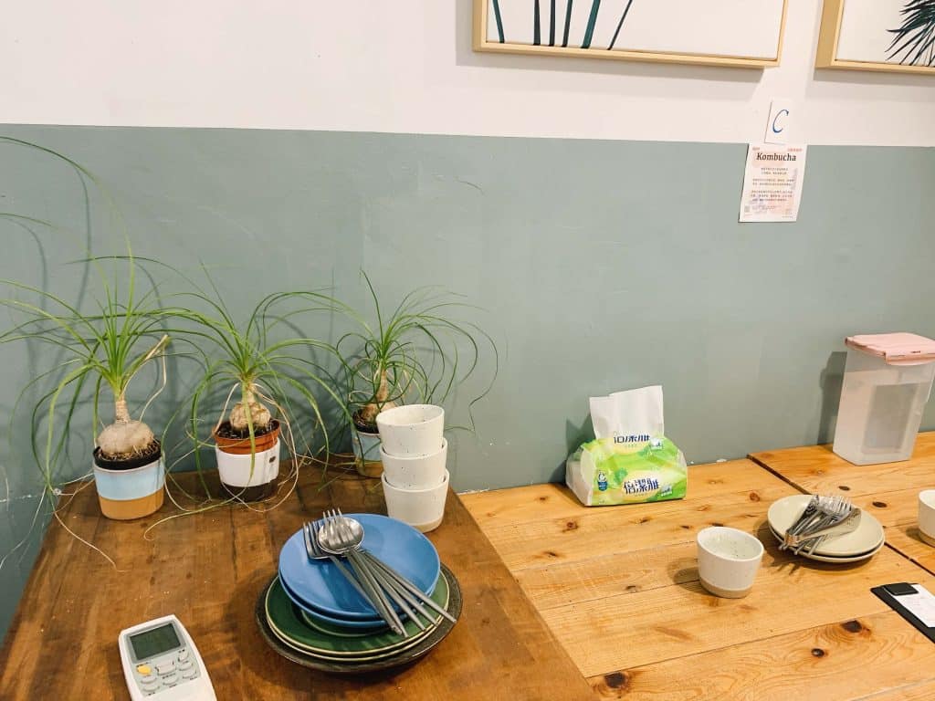 台中創意異國蔬食料理|Enrich restaurant & café 特製醬料和自然系食材,無法抗拒的義式風味! 叮咚News|分享新奇與樂趣