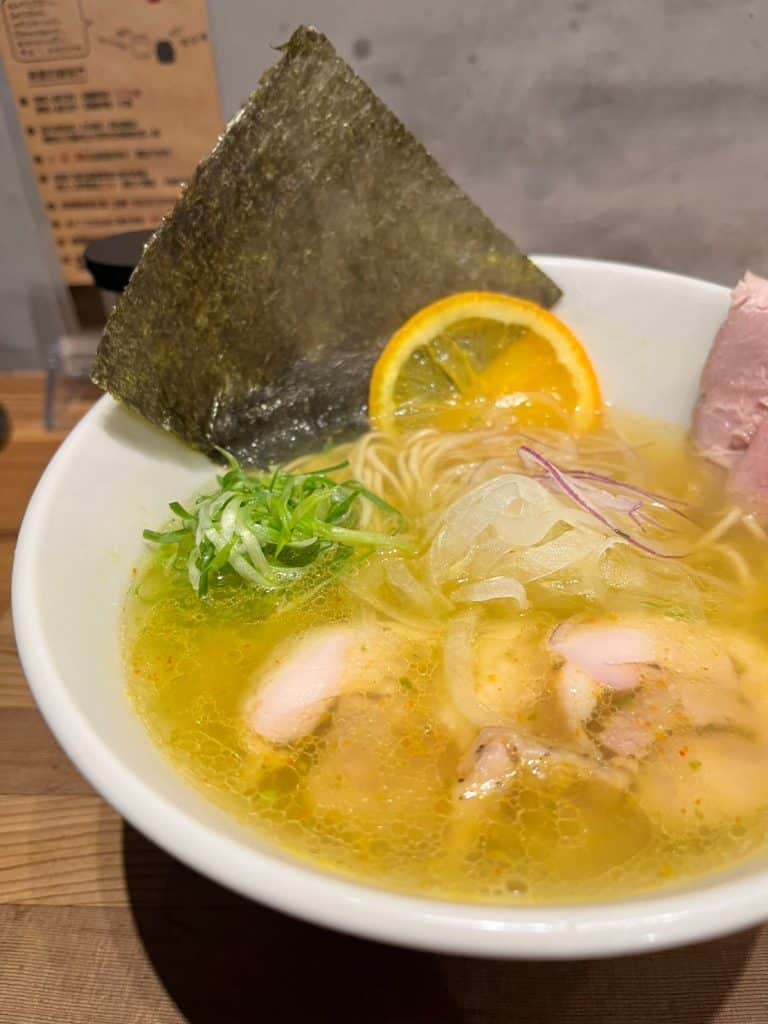 【台北拉麵】 十大金賞拉麵名店|柑橘Shinn-Soba-一吃就上癮的柑橘拉麵 叮咚News|分享新奇與樂趣