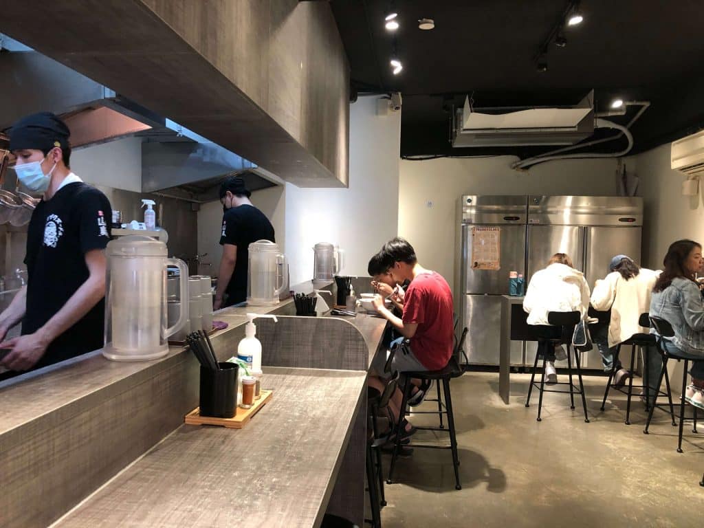 山嵐拉麵 公館店菜單、評價!來自札幌的豚骨白湯值得再訪的好味道!台北大安區拉麵 叮咚News|分享新奇與樂趣
