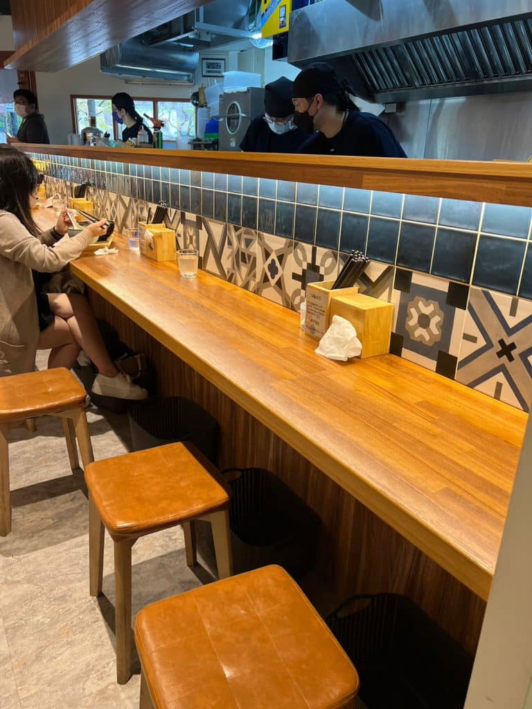 麵屋德家 開箱評價|牛肝菌雞貝鹽味拉麵|2023新上榜拉麵排隊名店|台北捷運美食推薦 台北中山區拉麵 叮咚News|分享新奇與樂趣