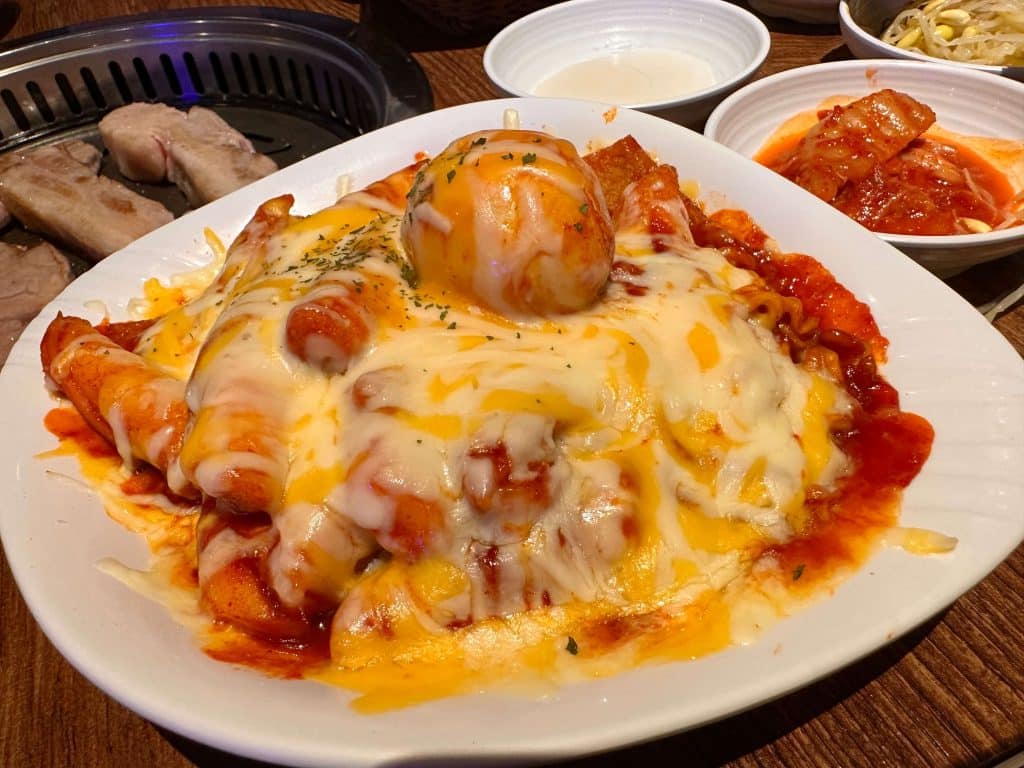 豚花돈꽃 開箱|CP值破表的韓式料理店!(內附菜單)台北韓式料理 叮咚News|分享新奇與樂趣