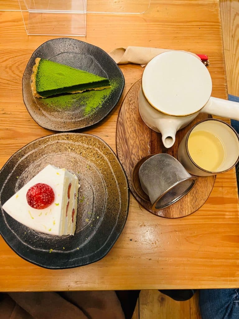 六丁目cafe 開箱評價|菜單、交通、訂位詳細介紹:螞蟻系甜點愛好者必去的日系咖啡廳!民生社區咖啡廳 叮咚News|分享新奇與樂趣