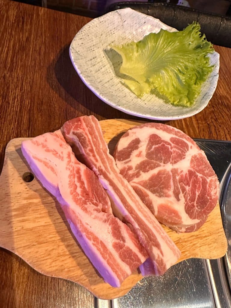 豚花돈꽃 開箱|CP值破表的韓式料理店!(內附菜單)台北韓式料理 叮咚News|分享新奇與樂趣