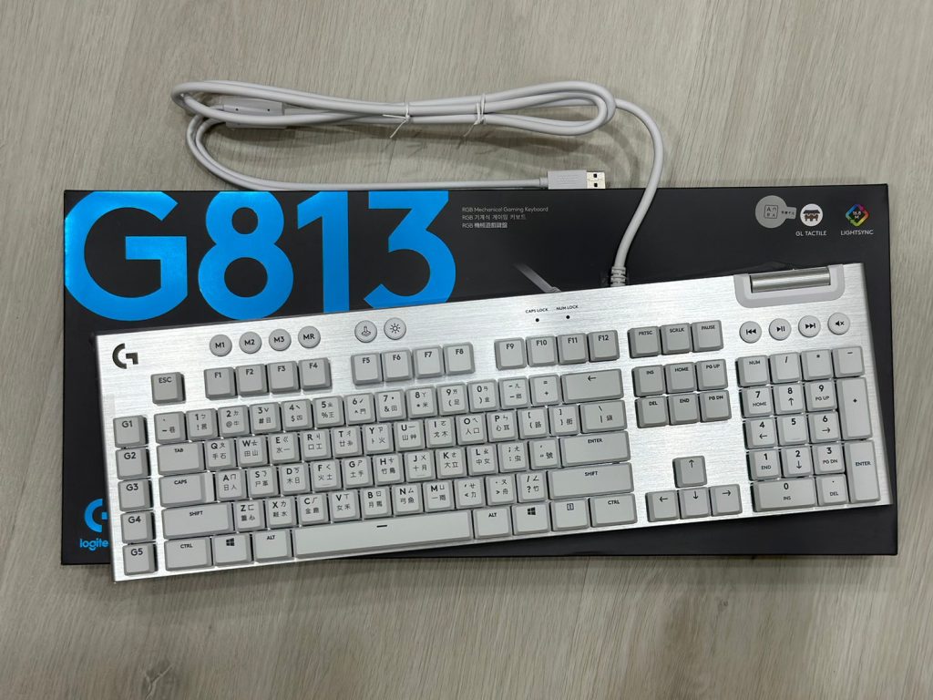 【羅技logitech鍵盤開箱】G813機械式鍵盤評測:美感與極致精準打擊感受 叮咚News|分享新奇與樂趣