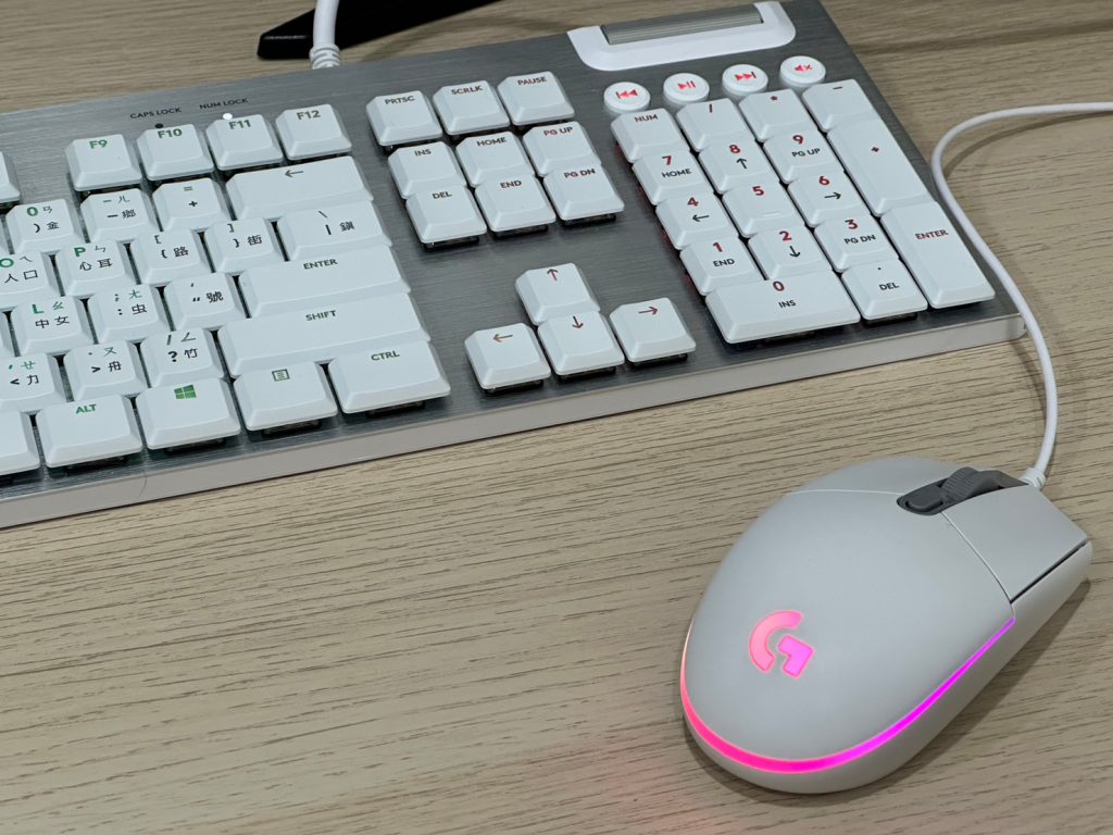 【羅技logitech鍵盤開箱】G813機械式鍵盤評測:美感與極致精準打擊感受 叮咚News|分享新奇與樂趣