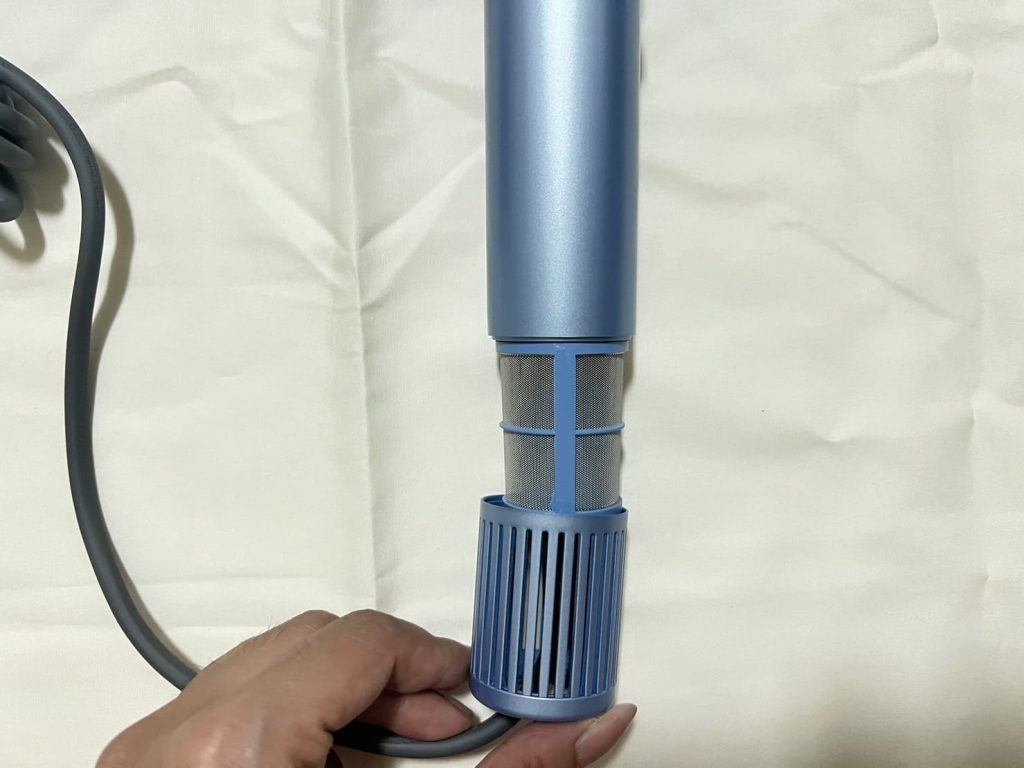 晴鑫科技高速負離子吹風機|開箱評價:必買沙龍等級吹風機,輕鬆擁有髮絲柔潤光澤 晴鑫科技高速負離子吹風機-進風網口-清潔功能