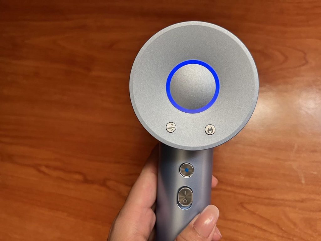 晴鑫科技高速負離子吹風機|開箱評價:必買沙龍等級吹風機,輕鬆擁有髮絲柔潤光澤 晴鑫科技高速負離子吹風機-藍色-冷風