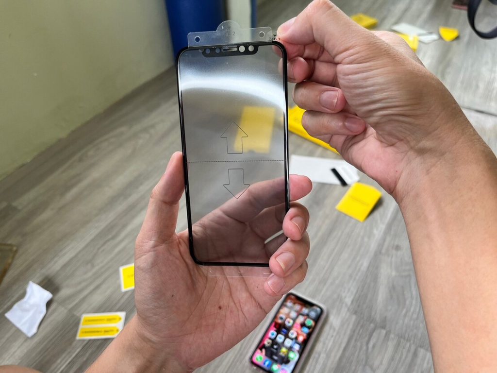 【RhinoShield犀牛盾3D壯撞貼】開箱實測評價|防窺保護貼:抗刮、疏油、抗衝擊 RhinoShield犀牛盾3D壯撞貼