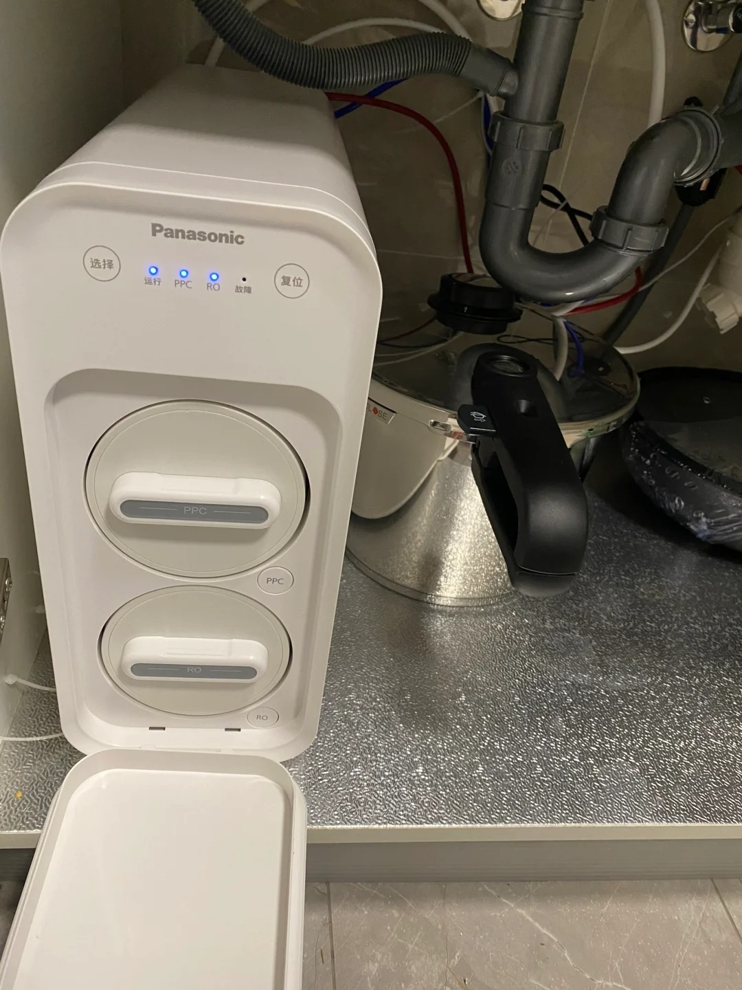 廚下淨水器