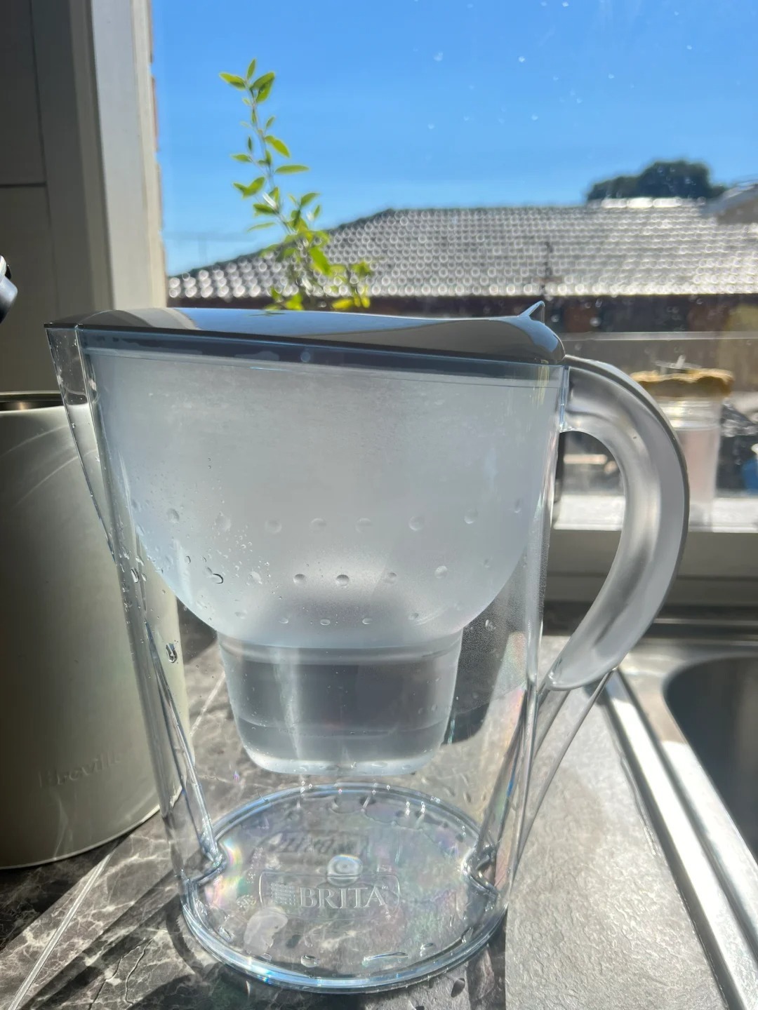 淨水器推薦|台灣熱銷的6款淨水器大評比,淨水器有哪些種類?購買該注意什麼? 飲用級過濾水壺