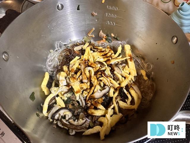 【不倒翁泡麵系列】開箱測評(附實拍圖)!原味金拉麵、起司、泡菜、韓式冬粉超完整試吃評價! 不倒翁乾拌冬粉烹煮