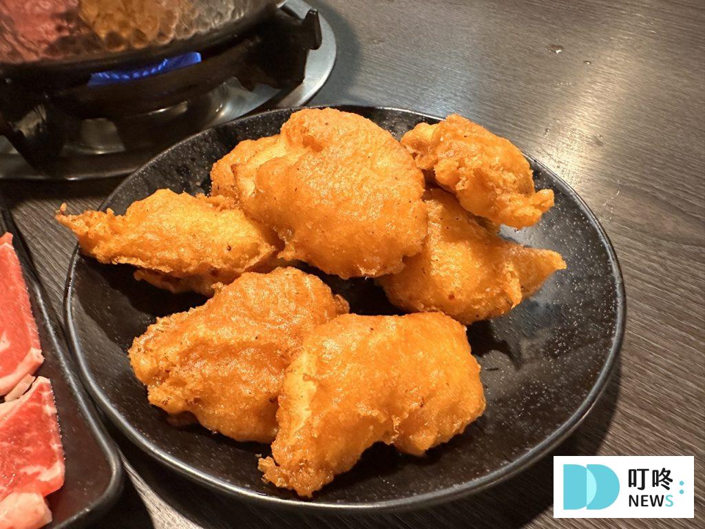 麒麟閣沙茶火鍋|開箱評價、菜單、價格、交通、必點、炸雞翅、旗魚必點!湯頭底蘊十足!老字號在地火鍋店! 麒麟閣沙茶火鍋_炸旗魚