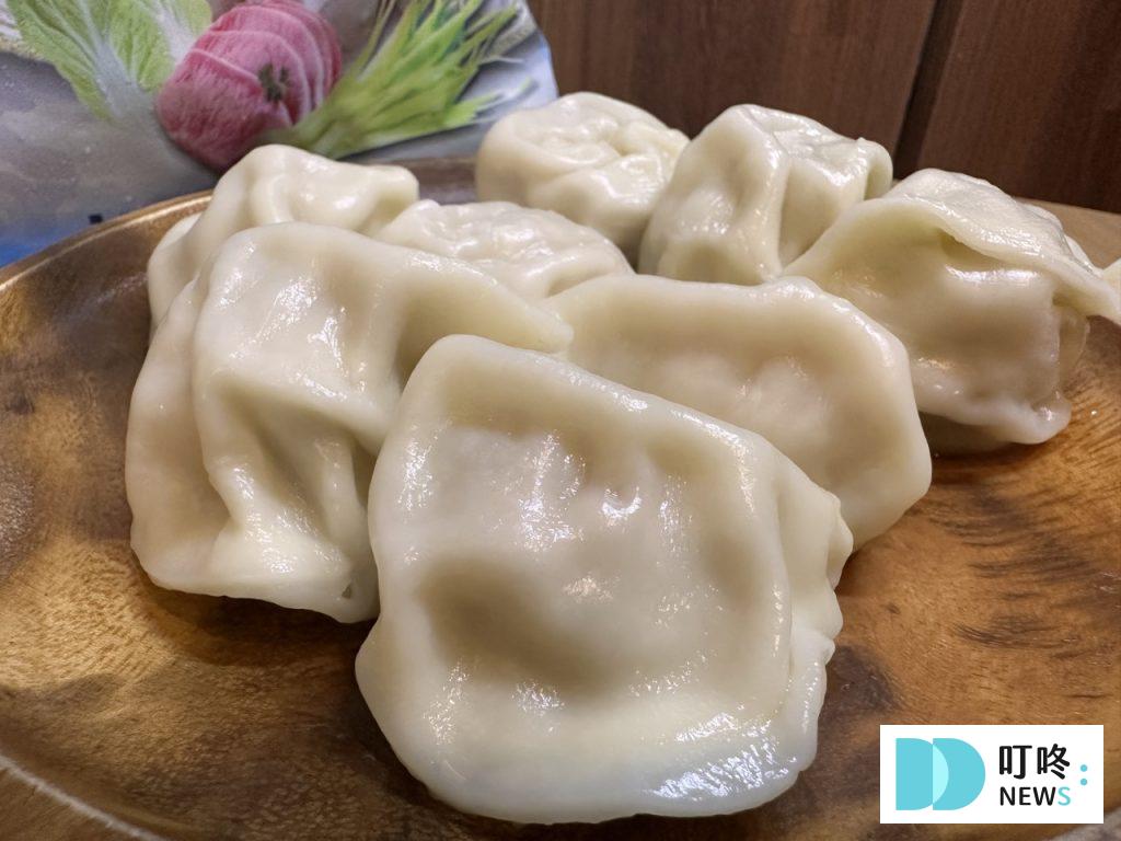 東門興記水餃開箱|林青霞愛店究竟吃起來如何?水餃口味、煮法、評價全攻略!冷凍水餃推薦 東門興記-白菜韭黃豬肉單拍