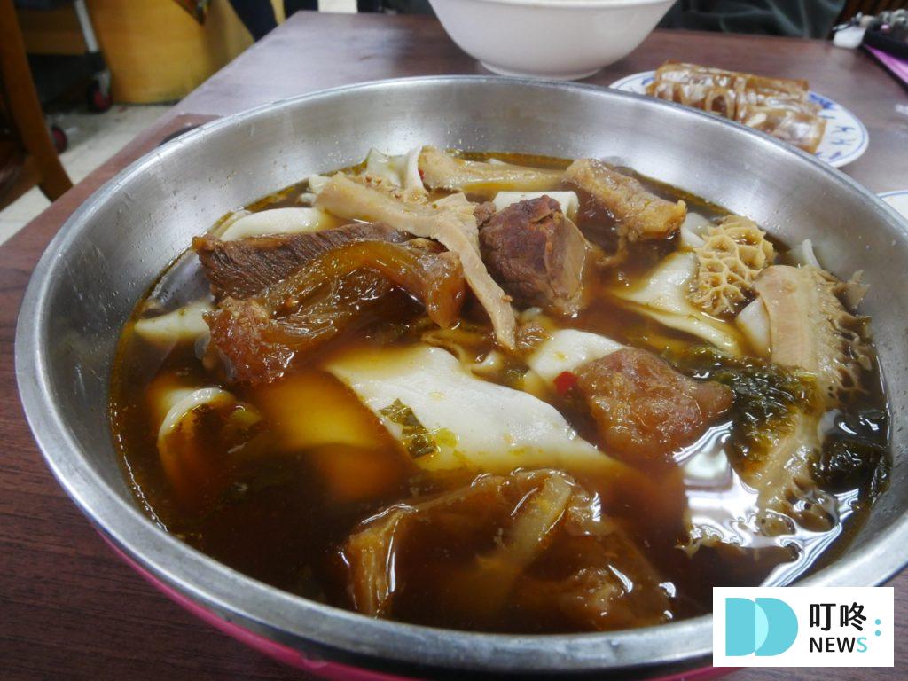 老山東牛肉麵|台北必比登美食:湯頭、牛肉、麵三者近乎完美!西門老字號牛肉麵開箱! 老山東牛肉麵_牛肉麵2