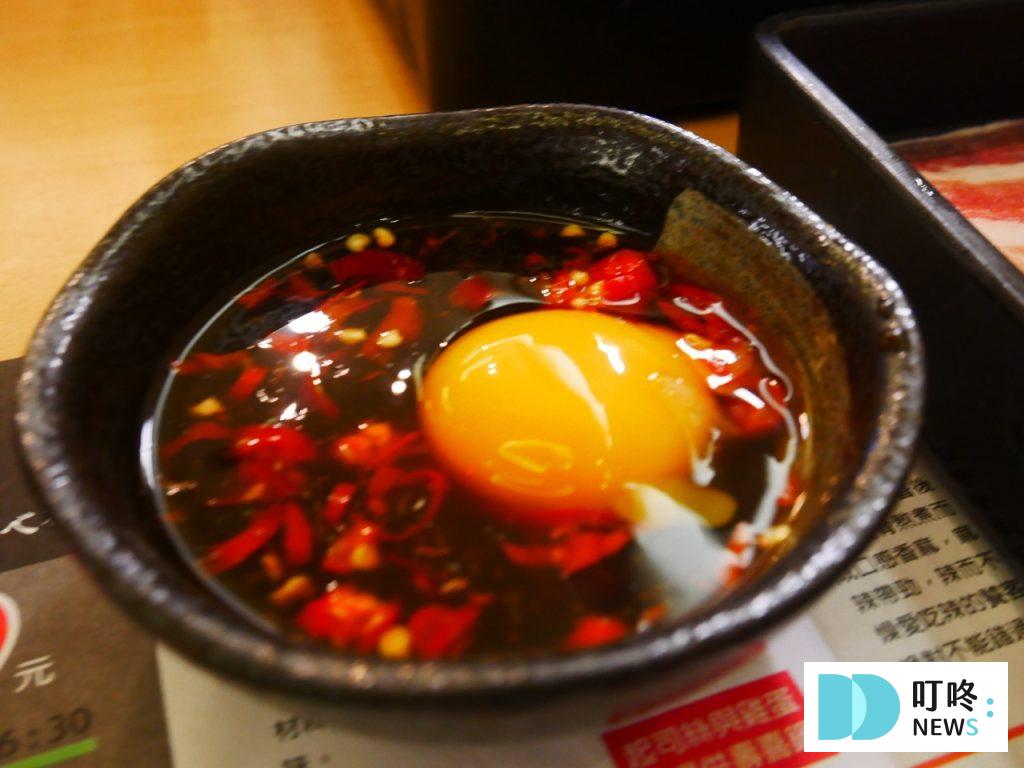 巢鍋 shabu|板橋區火鍋開箱:日式壽喜燒吃到飽!500 元就有的精緻火鍋! 巢鍋_生雞蛋