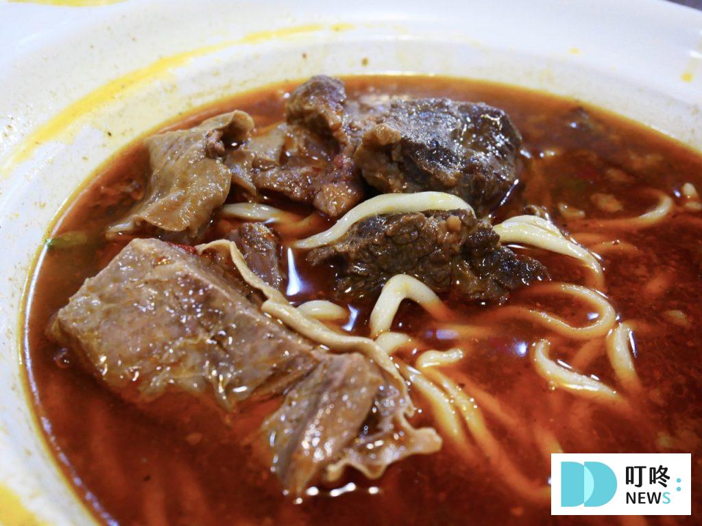 清真中國牛肉麵食館|台北必比登美食:嚴選台灣黃牛、小火萃煉的絕佳湯頭!大安牛肉麵推薦! 清真中國牛肉麵食館_紅燒牛肉麵