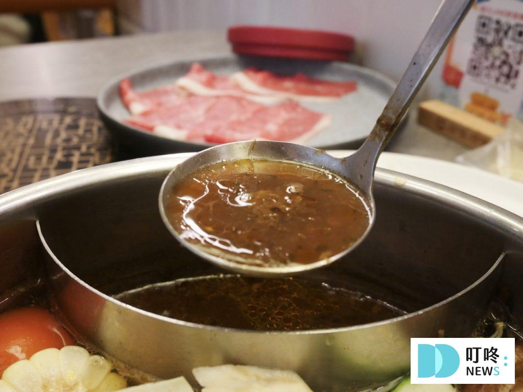 呷哺呷哺|中山區火鍋開箱:結合手搖飲的小火鍋店! 交通、訂位、菜單、評價懶人包! 呷哺呷哺_菌菇鍋