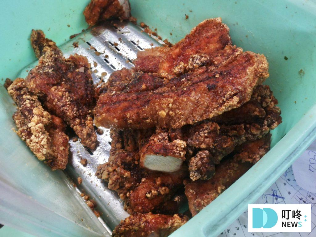 賣麵炎仔|台北必比登美食:銅板美食王者!$20 乾麵、$50 紅燒肉 飄香超過 80年的好味道! 賣麵炎仔_紅燒肉3