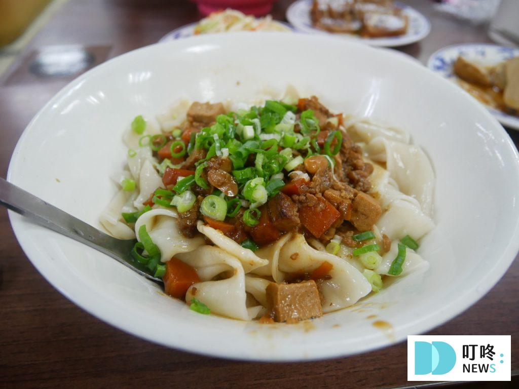 老山東牛肉麵|台北必比登美食:湯頭、牛肉、麵三者近乎完美!西門老字號牛肉麵開箱! 老山東牛肉麵_炸醬面