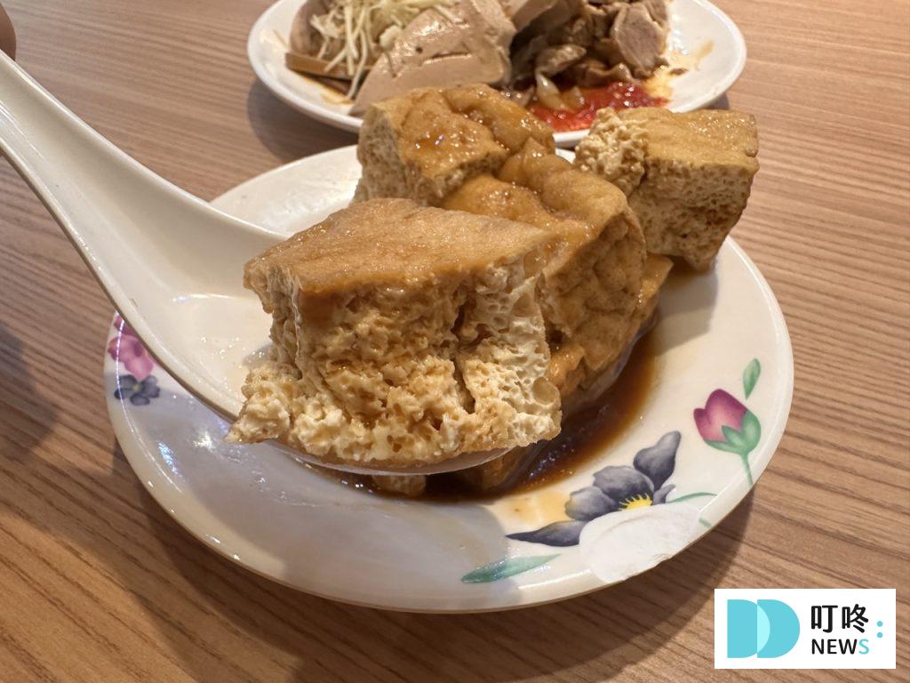 阿國切仔麵|台北必比登美食:銅板價小吃,油蔥飯、切仔麵、黑白切評價心得分享! 阿國切仔麵_油豆腐2