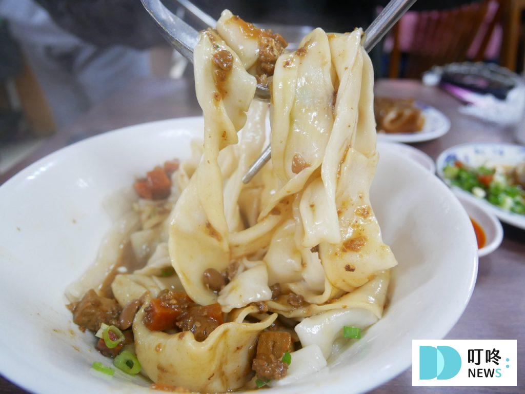 老山東牛肉麵|台北必比登美食:湯頭、牛肉、麵三者近乎完美!西門老字號牛肉麵開箱! 老山東牛肉麵_炸醬面面體