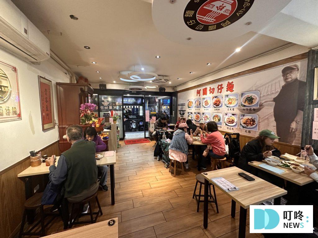 阿國切仔麵|台北必比登美食:銅板價小吃,油蔥飯、切仔麵、黑白切評價心得分享! 阿國切仔麵_內裝2