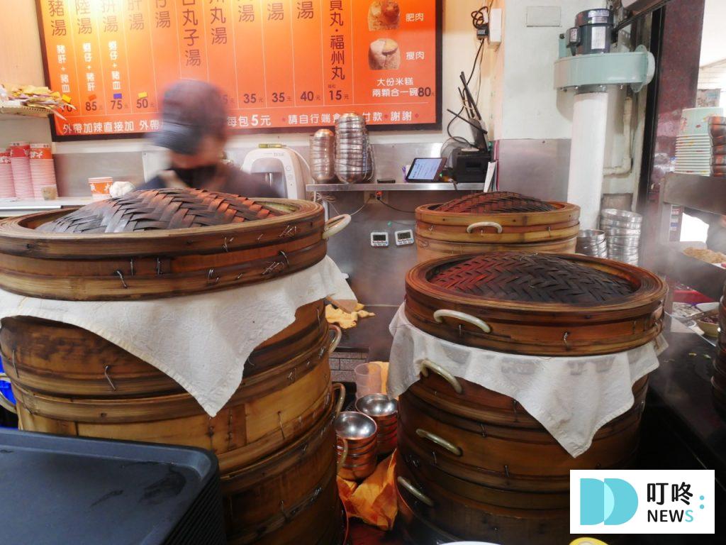 大橋頭老牌筒仔米糕|台北必比登美食:50年老字號米糕,口感粒粒分明、鹹香四溢的好味道! 大橋頭老牌筒仔米糕_米糕蒸籠