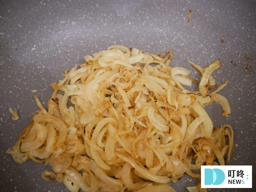 4款咖哩推薦|適合繁忙生活的高速料理,真實開箱多品牌咖哩醬包調理包,咖哩飯實作測評 爪哇咖哩_炒洋蔥