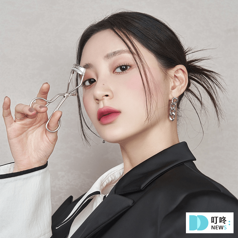 睫毛夾推薦|美妝ptt、dcard激推10款睫毛夾,告訴你睫毛夾怎麼挑?新手也能輕鬆上手! 叮咚News|分享新奇與樂趣