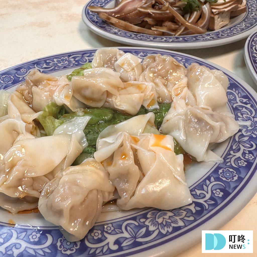 施家鮮肉湯圓| 台北必比登美食:飄香60年的銅板小吃!大橋頭必吃的傳統美食! 施家鮮肉湯圓_紅油炒手