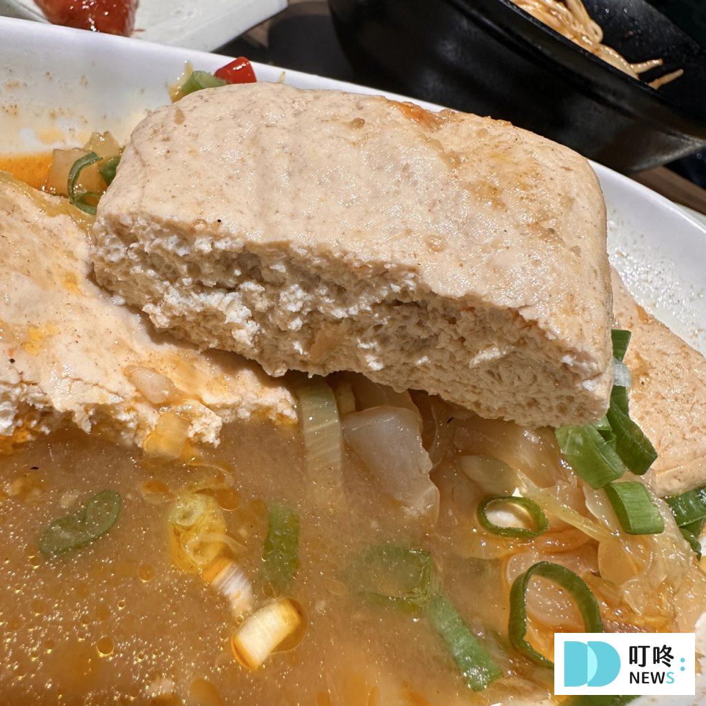 阿城鵝肉|台北必比登美食:煙燻鵝肉、臭豆腐、杏鮑菇香腸必點!雙北最強鵝肉店無誤! 阿城鵝肉_臭豆腐2