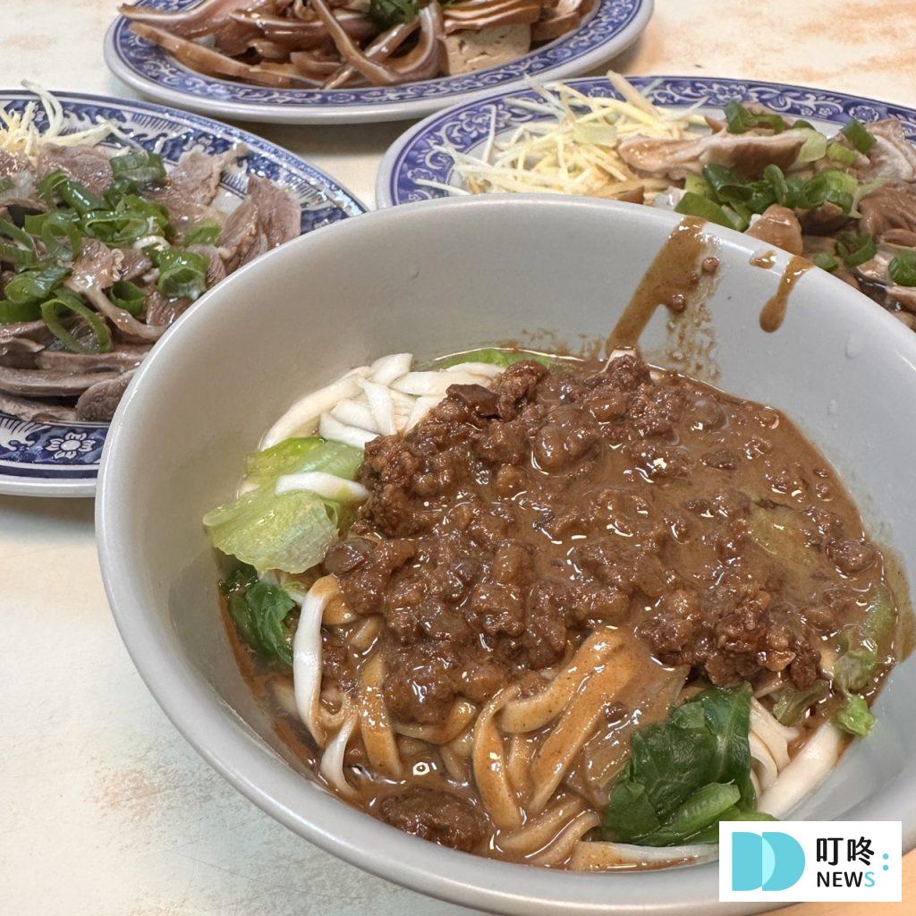 19間台北必比登 2025|推薦評價踩雷|真吃說實話|鵝肉、牛肉麵、滷肉飯、小吃、粵菜、早餐 #必比登地圖 施家鮮肉湯圓_招牌麵