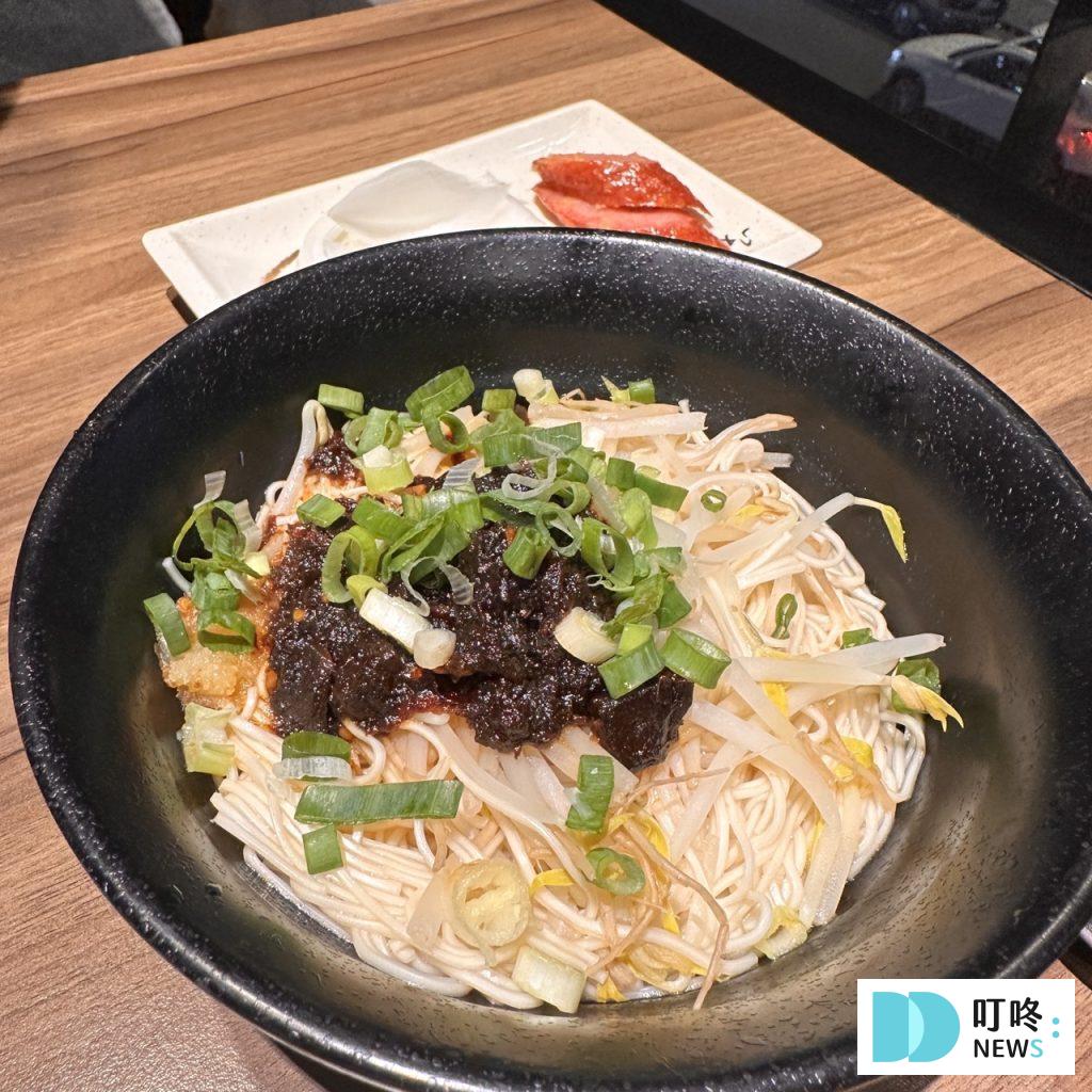 阿城鵝肉|台北必比登美食:煙燻鵝肉、臭豆腐、杏鮑菇香腸必點!雙北最強鵝肉店無誤! 阿城鵝肉_麵