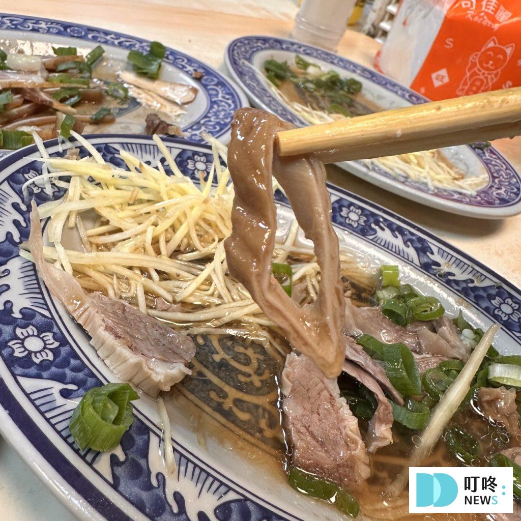施家鮮肉湯圓| 台北必比登美食:飄香60年的銅板小吃!大橋頭必吃的傳統美食! 施家鮮肉湯圓_大腸