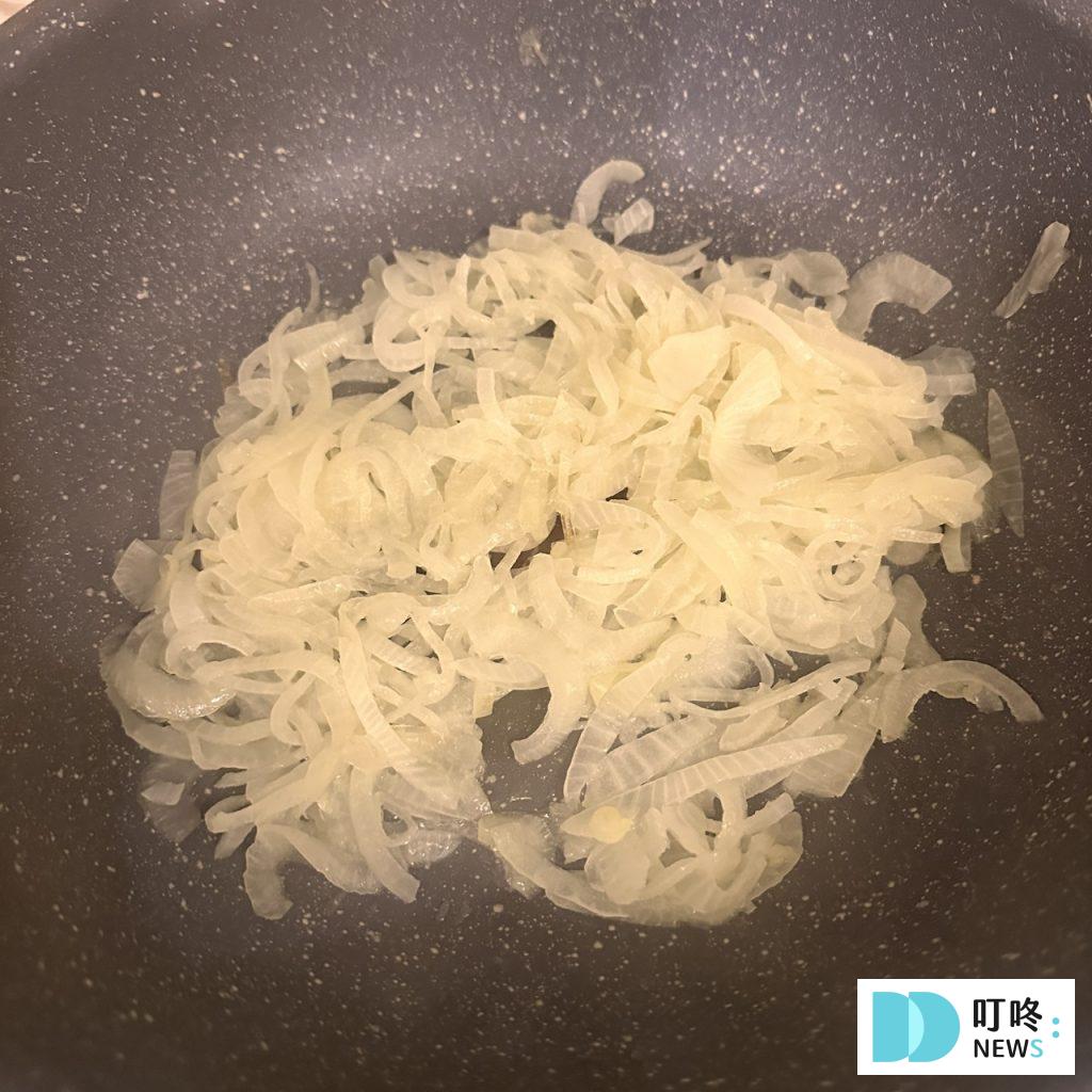 【ZEPPIN 咖哩開箱】 紅酒牛肉超級推薦!連4年獲得國際風味特賞的咖哩塊! ZEPPIN 咖哩_炒洋蔥