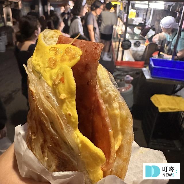 雄記蔥抓餅|台北必比登美食:外酥內軟的人氣銅板美食!必加玉米、九層塔、朝天椒! 雄記蔥抓餅-全餐蔥抓餅