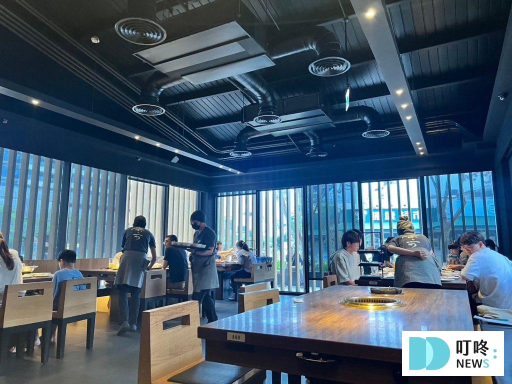 茶六燒肉堂朝富店|台中茶六怎麼點最划算?訂位、停車、菜單、無業配真實評價一次看 茶六燒肉堂 用餐環境