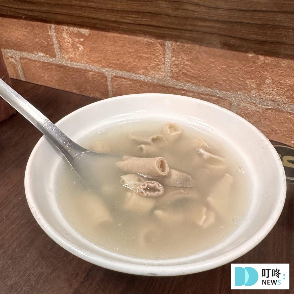 源芳刈包|台北必比登美食:肉口即化的五花肉+軟嫩的外皮,挑戰刈包天花板! 源芳刈包-綜合湯