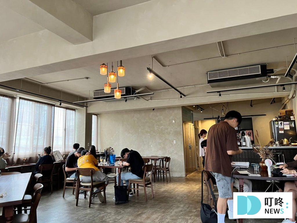 沙丘咖啡廳｜店家內部