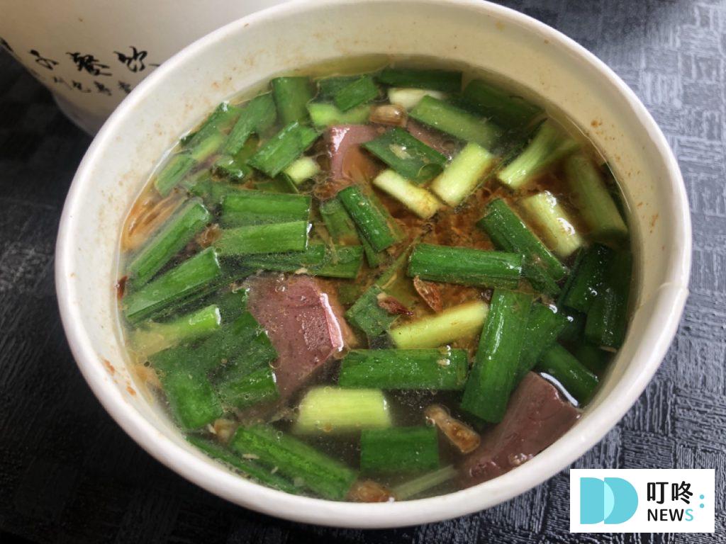 一甲子餐飲|台北必比登美食:祖師廟旁神級焢肉飯!入口即化、肉香四溢,萬華在地的好味道! 一甲子餐飲_豬血湯